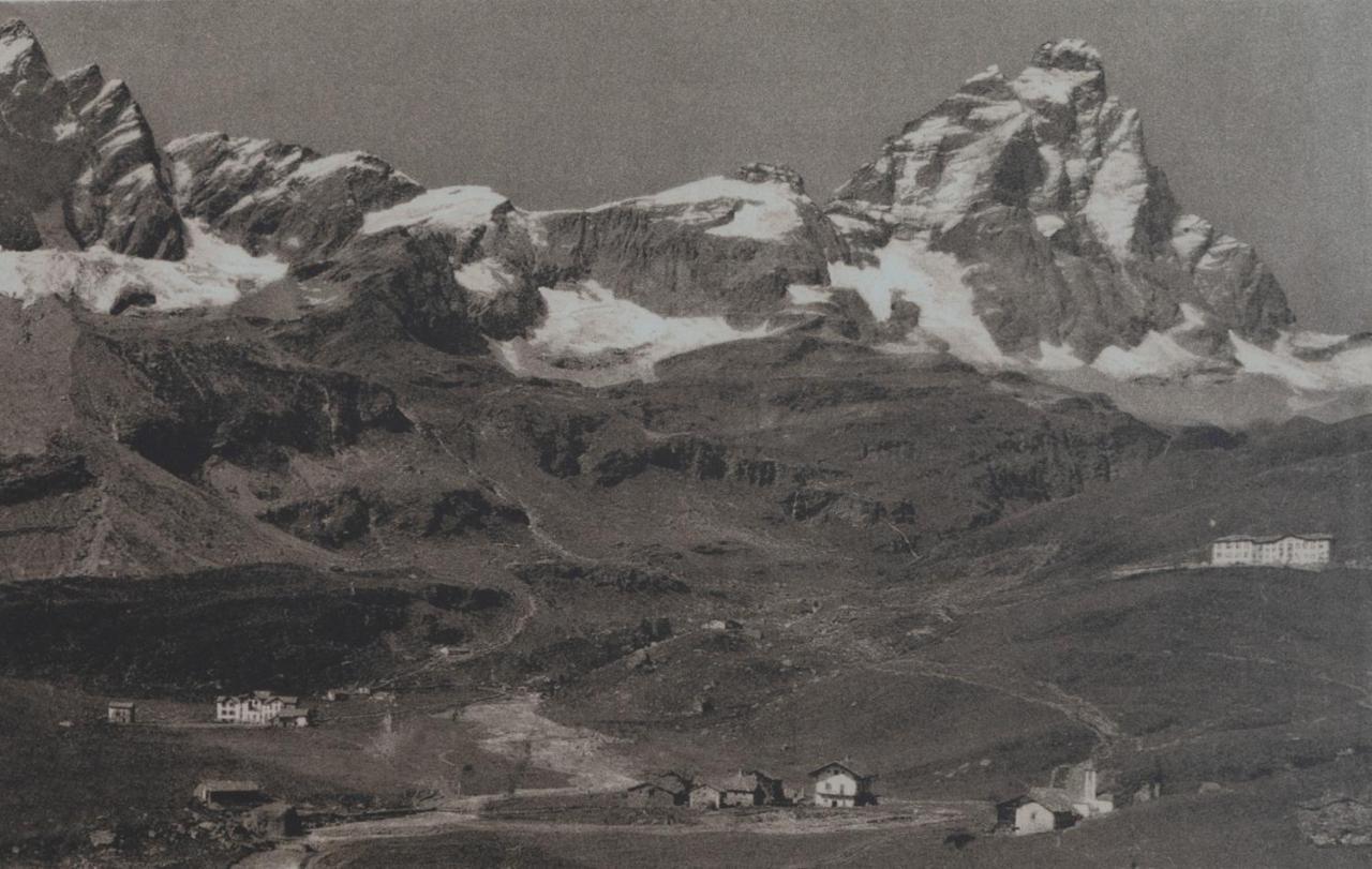 Hotel Meuble' Joli Breuil-Cervinia Exterior foto